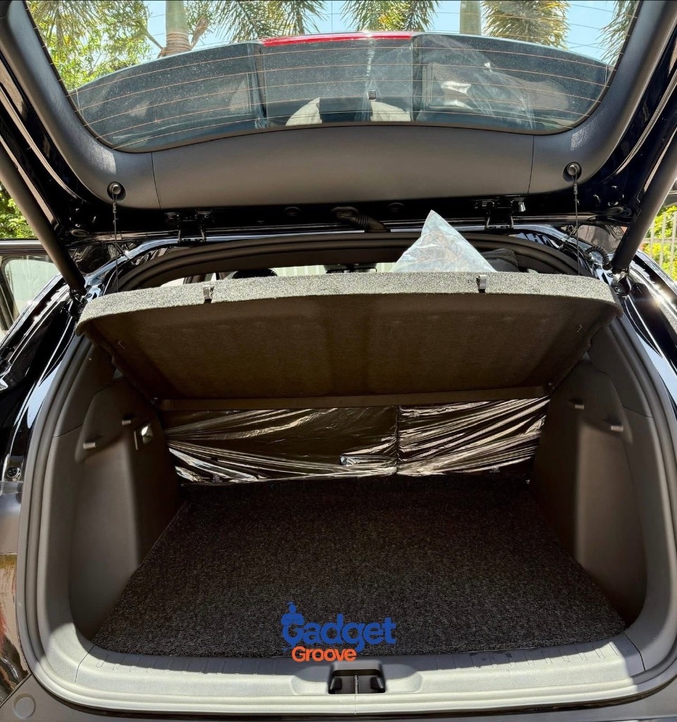 3M quality 15mm thickness carpet for Atto 3 - Image 5